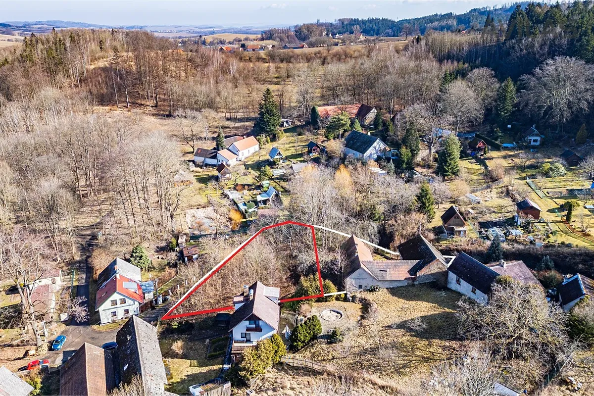 Prodej stavebního pozemku 800 m²